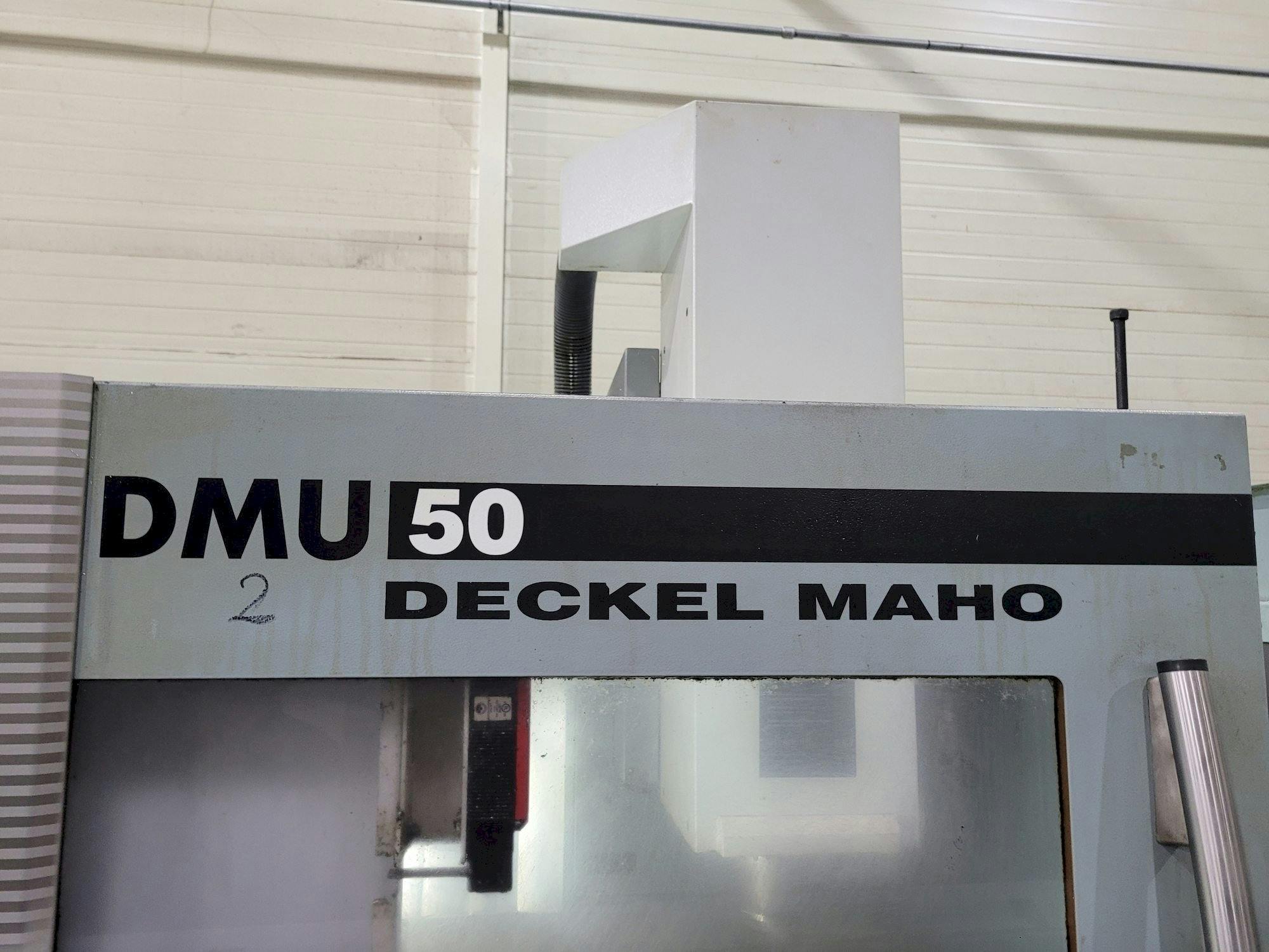 Vista frontal de la máquina DECKEL MAHO DMU 50