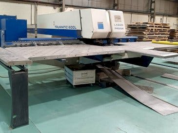 Vista izquierda de la máquina Trumpf Trumatic 600L