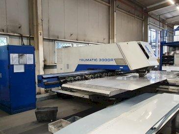 Vista frontal de la máquina Trumpf Trumatic 3000R