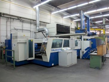 Vista frontal de la máquina Trumpf Trumatic L 3050