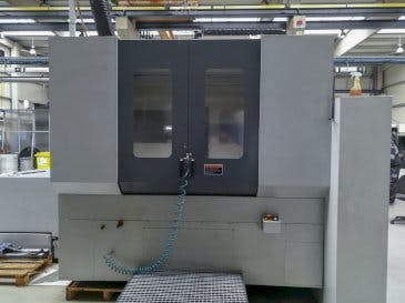 Vista frontal de la máquina MORI SEIKI MH-633